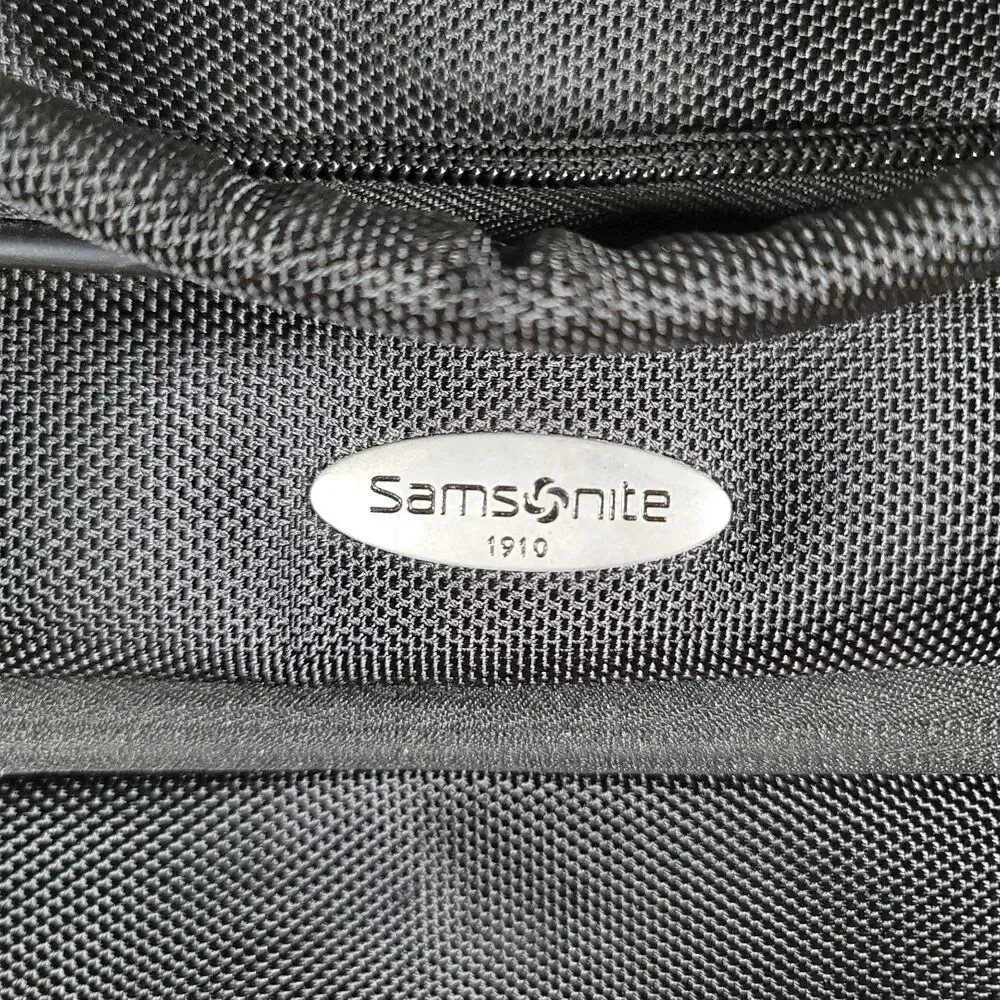 Samsonite this laptop